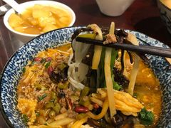 -粉家柳州螺蛳粉(杨宅路店)