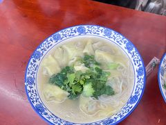 -巍山𤆵肉饵丝