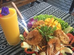 -Tikky Cafe