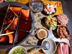 -正南齊北重庆老火锅(光华村直营店)