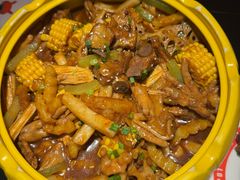 -多嘴超级肉蟹煲(杉杉国潮主题店)