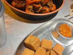 -巴厘龙虾·榜首油焖大虾(音乐学院·沿江酒馆店)