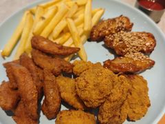 -必胜客(漕宝路店)