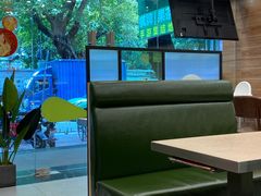 -佰搭果·广式茶餐厅(西华路店)