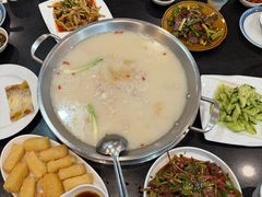 -老来福·非遗酸汤兔(凯旋路店)