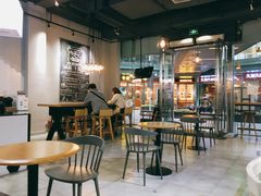 大堂-HELLO 27 意面·沙拉·帕尼尼