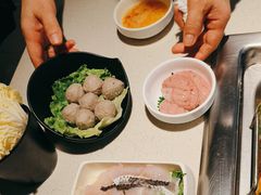 -海底捞火锅鲜切牛肉主题店(长寿路店)