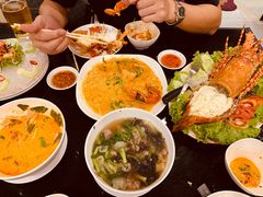 -J Daeng Seafood