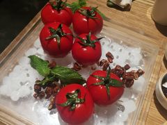 番茄脆菇沙拉-小大董·烤鸭(凤凰汇店)