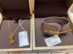 -六福珠寶(苏州人民商场店)