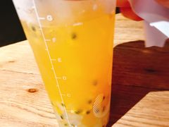 鲜百香双响炮-CoCo都可(湖滨银泰店B区店)