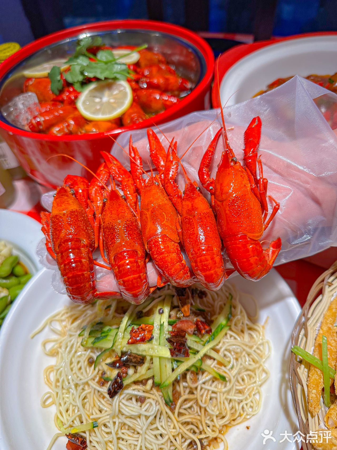 武汉下高铁🚄第一站必吃 | 虾皇宝盒🦞