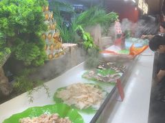 -四囍码头海鲜烧烤自助火锅(外滩南京东路悦荟广场店)