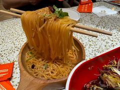 -小董哥烤串·爆汁大油边(故宫店)