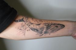 手臂-怪咖纹身刺青