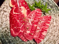 -山川小町·极番烧肉(新地假日广场店)