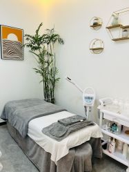 -柒朵科技美肤中心