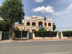 -吐斯廉屠杀博物馆