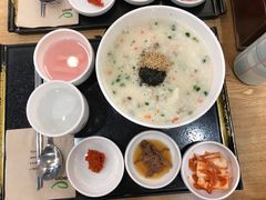 海鲜粥-本粥(明洞店)