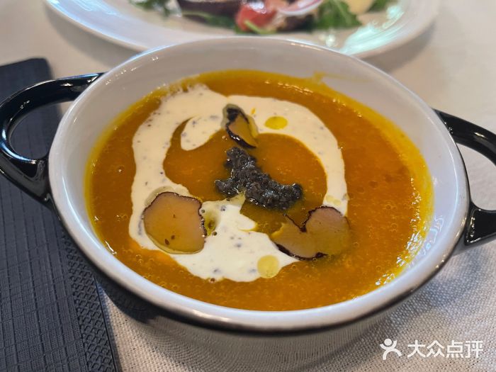 Ponte 意大利餐厅松露南瓜汤图片