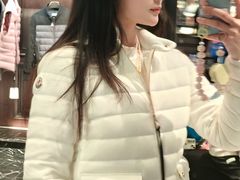 -MONCLER(武汉国际广场店)