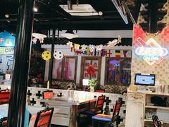 -马路牙子烧烤音乐酒馆(望京店)