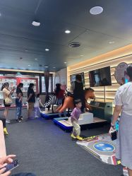 -奈尔宝家庭中心·国风主题·亲子餐厅(豫园商城店)
