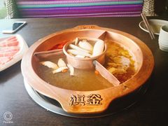 -滇釜火锅·能喝汤的火锅(车公庄店)