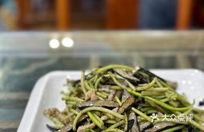 Wild Water Bamboo Shoots Stir-Fried with Stinky Tofu