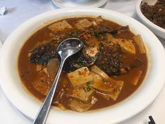乾隆鱼头烧豆腐-乾隆美食·本帮菜(黄河路店)