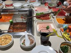 -海底捞火锅鲜切牛肉主题店(长寿路店)