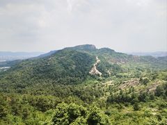 -灵岩山风景区