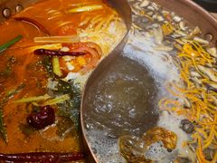 -洱火云南酸菜牛肉火锅(石景山当代商城店)