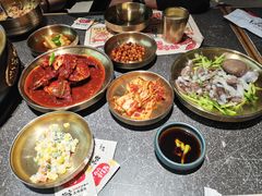 -草家酱蟹炭火烤肉店(珲春南路二店)