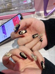 -UGIRL有个美甲