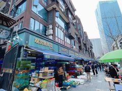 -青石桥花鸟鱼虫市场(叠翠城店)