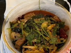 -拿渡麻辣香锅(世茂广场·工三店)