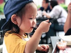 连番茄酱都不肯放过的小胖友-The Habit Burger Grill 哈比特汉堡(爱琴海店)