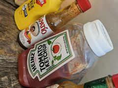 -HIGH FIVE哈福手工汉堡(桂林路店)