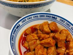 传统辣肉浇头-鲁达面馆本帮风味(共康东路店)
