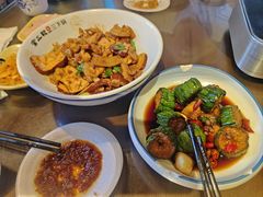 -富正毅三下锅·湘西韵味(天门山索道店)
