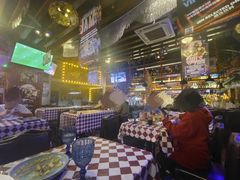 -鲨鱼美式餐厅酒吧Sharky