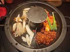 -晓宇重庆火锅(西安荟聚店)