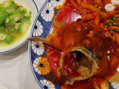 糖醋松子鱼-西湖春天•老字号杭州菜(百汇店)