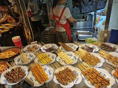 自助取餐区-东门町美食街
