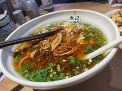 -龙记桂林米粉(财满街店)