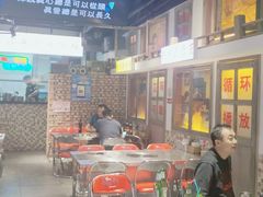 -马路牙子烧烤音乐酒馆(望京店)