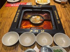 -老牌坊云南鱼豆花火锅(爱建店)