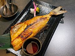 -铭牛烧肉·和牛海鲜自助(高新月牙湖店)