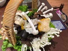 -东海怡品海鲜豆捞(舟宿夜江店)